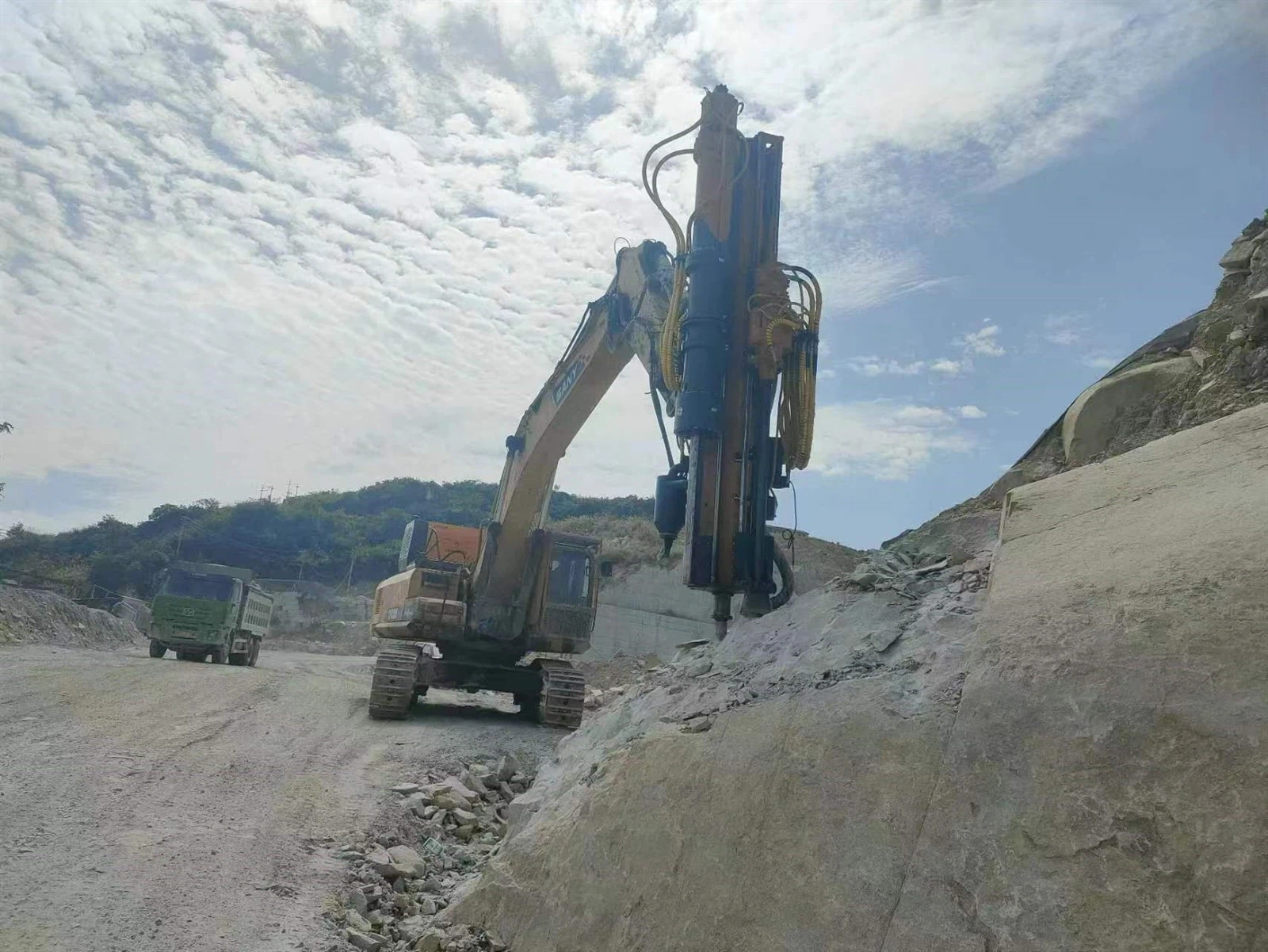 b03b4c9d01551f7a7c616a55573bc56